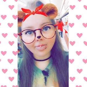 Meet your Posher, Hannah